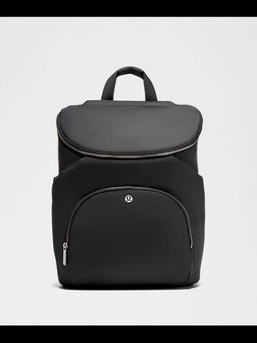 lululemon athletica New Parent Backpack - 17L